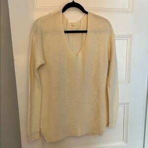 Wilfred Cream V-Neck Sweater